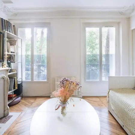 Lovely One Bedroom For 2 Daire Paris