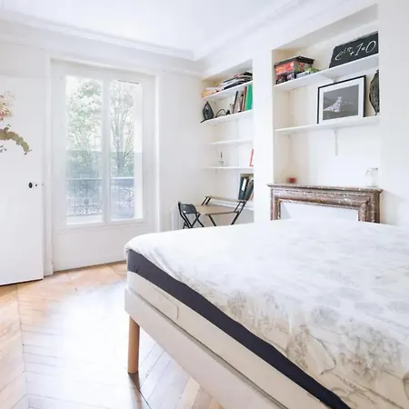 Lovely One Bedroom For 2 Paris