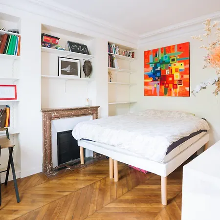 Lovely One Bedroom For 2 Paris